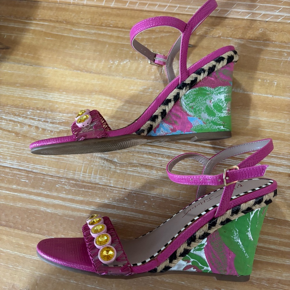 Betsy Johnson Kodi Wedge - Picture 5 of 7